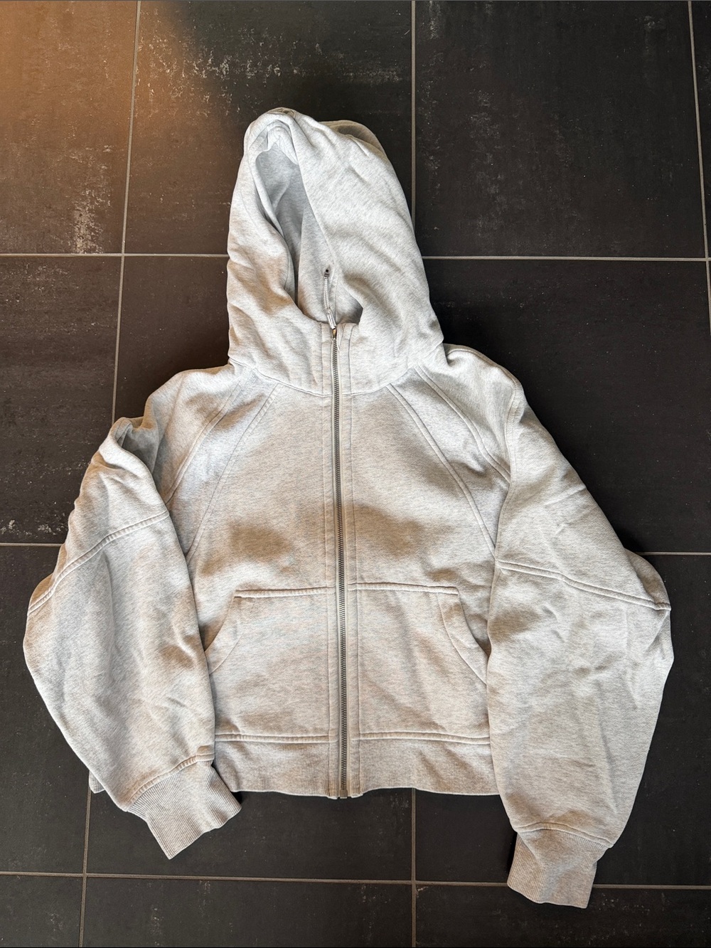 Lululemon Gray Zip-Up Scuba size M/L